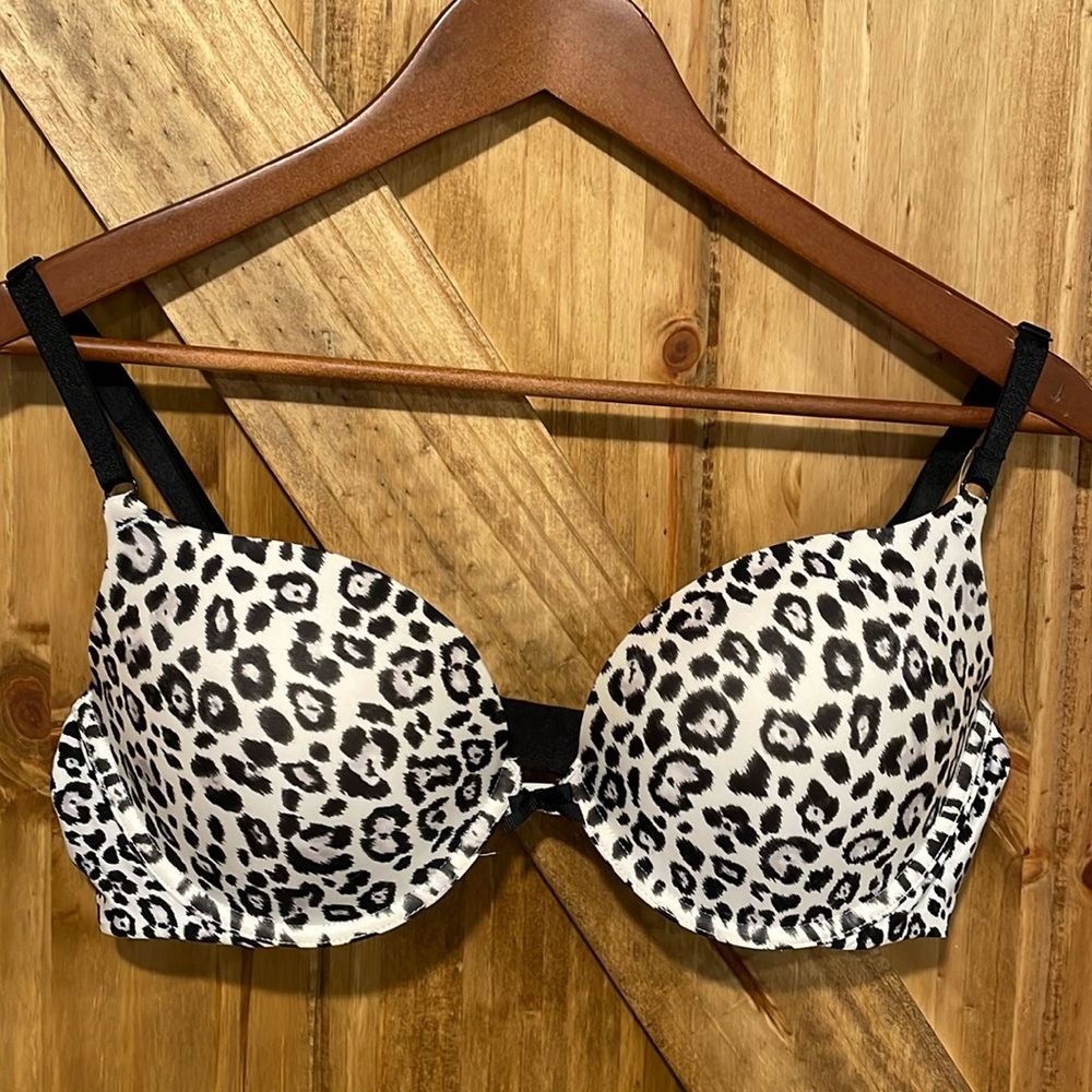 Victoria’s Secret Leopard Push-Up Bra 38C